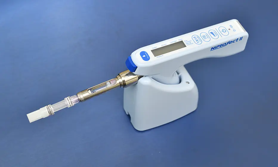 Electric anesthesia syringe